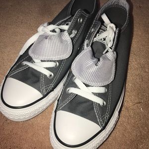 nwt grey converse